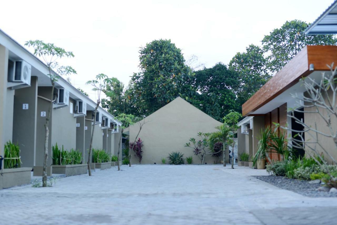 Reddoorz Syariah Plus Near Banyuwangi Airport Екстер'єр фото
