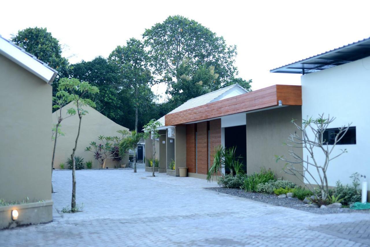Reddoorz Syariah Plus Near Banyuwangi Airport Екстер'єр фото