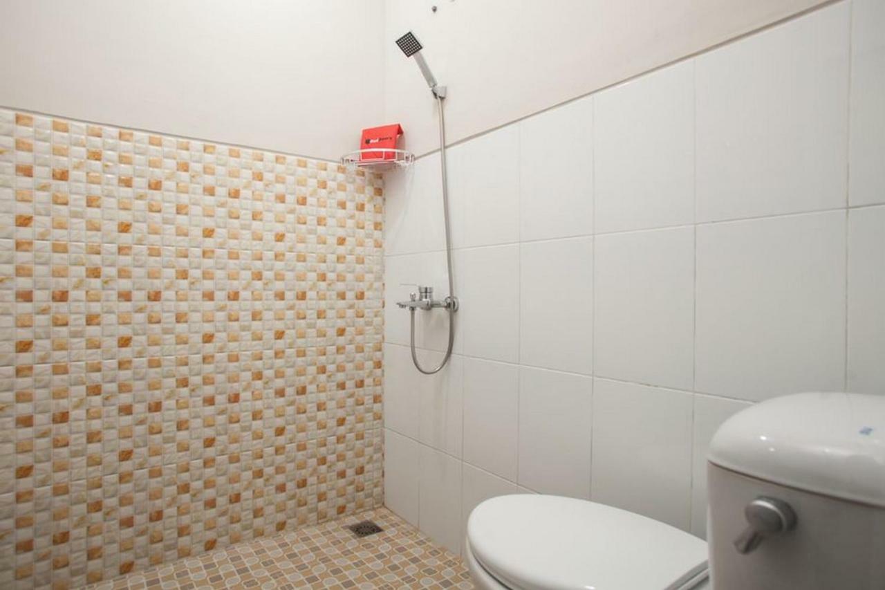 Reddoorz Syariah Plus Near Banyuwangi Airport Номер фото
